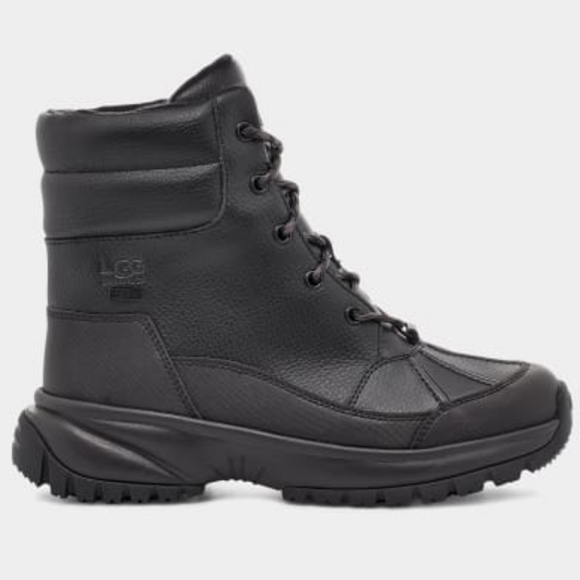 NEW UGG Yose Boot Sz 9